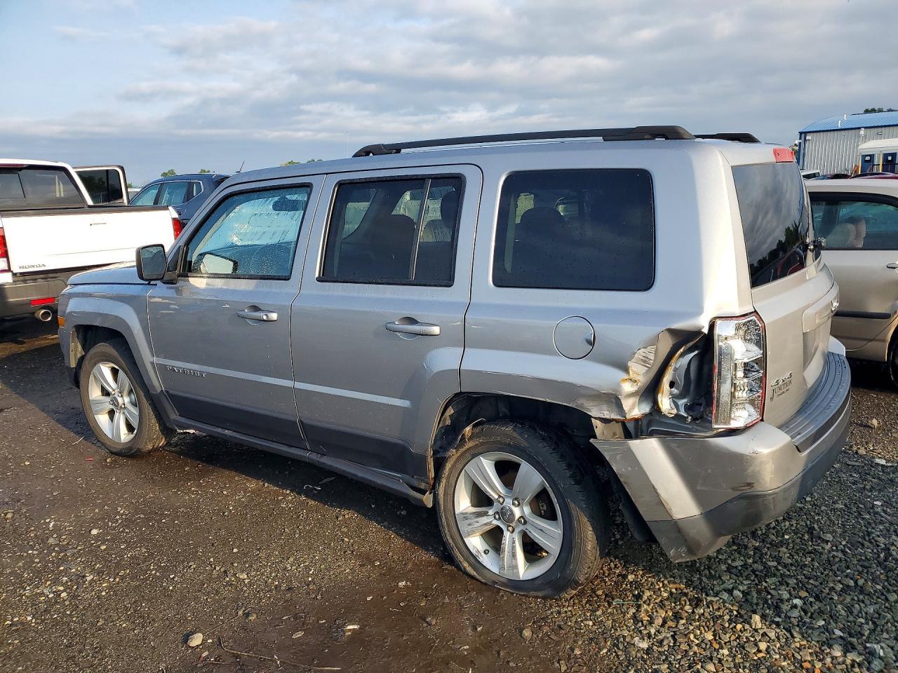 2015 Jeep Patriot Latitude - Image 2