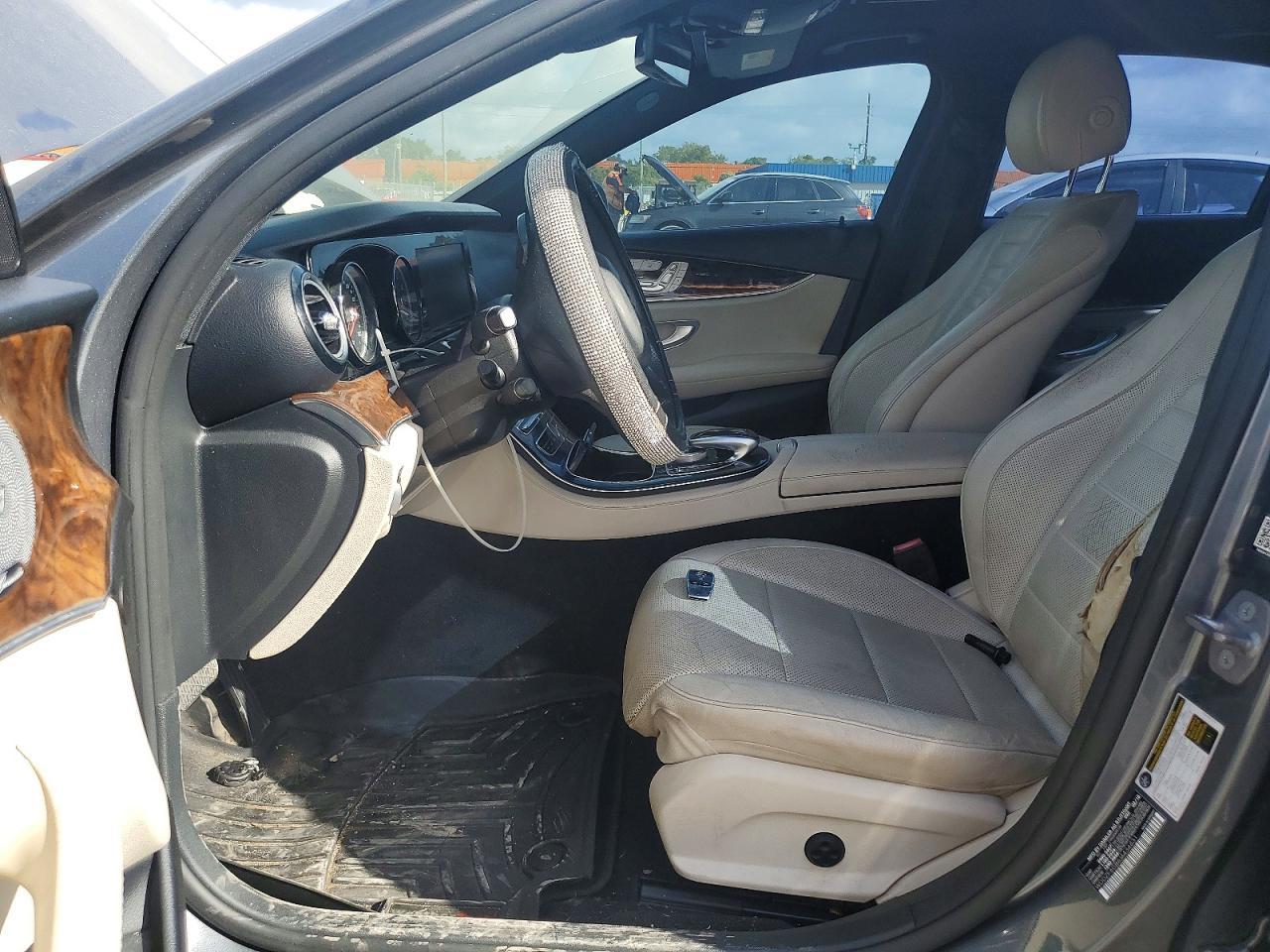 2018 Mercedes-Benz E 400 4Matic - Фото 7