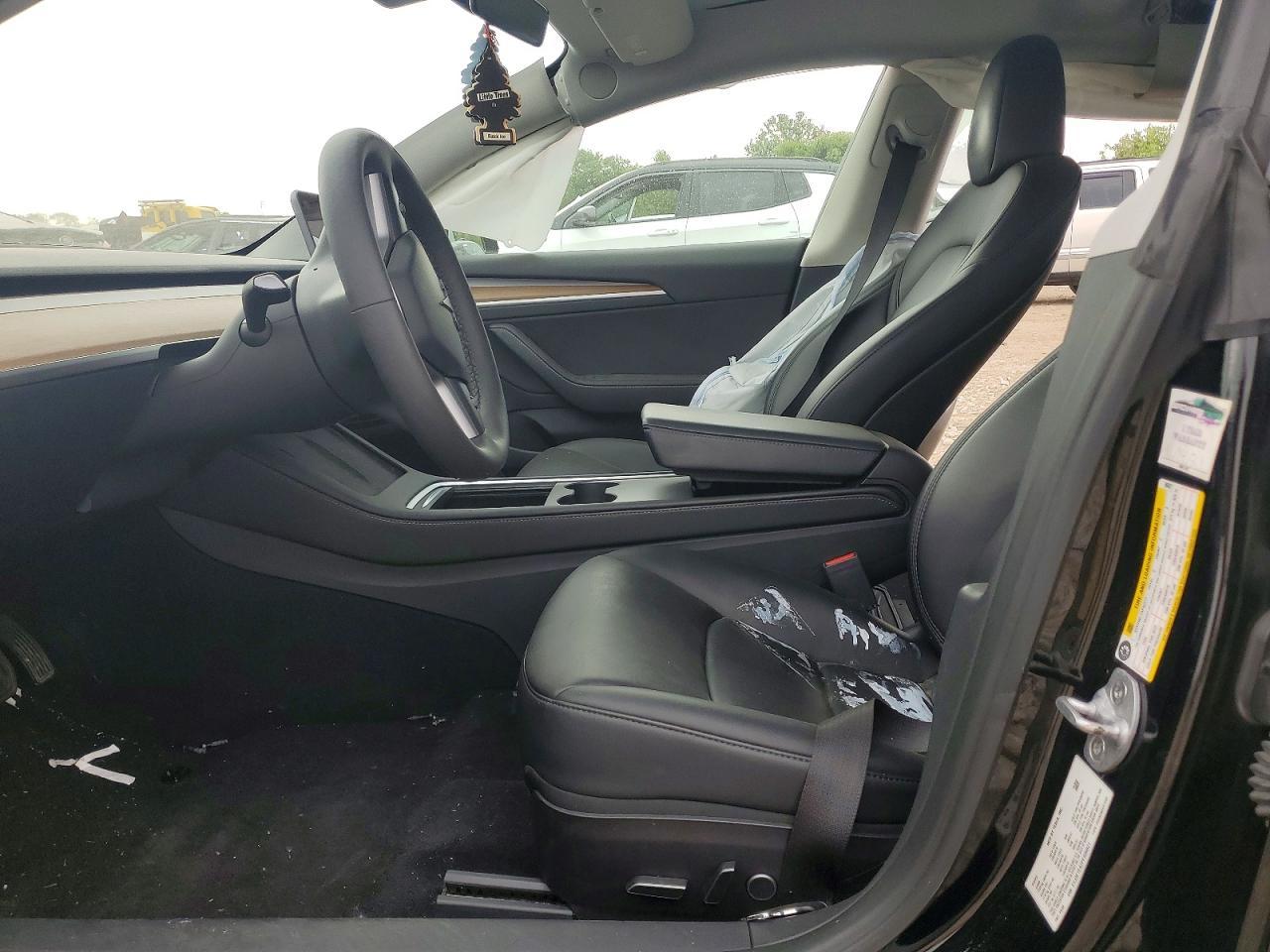 2023 Tesla Model 3 - Фото 7