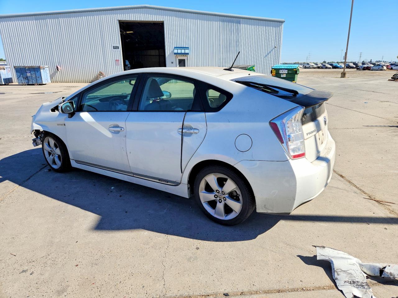 2011 Toyota Prius Five - Image 2