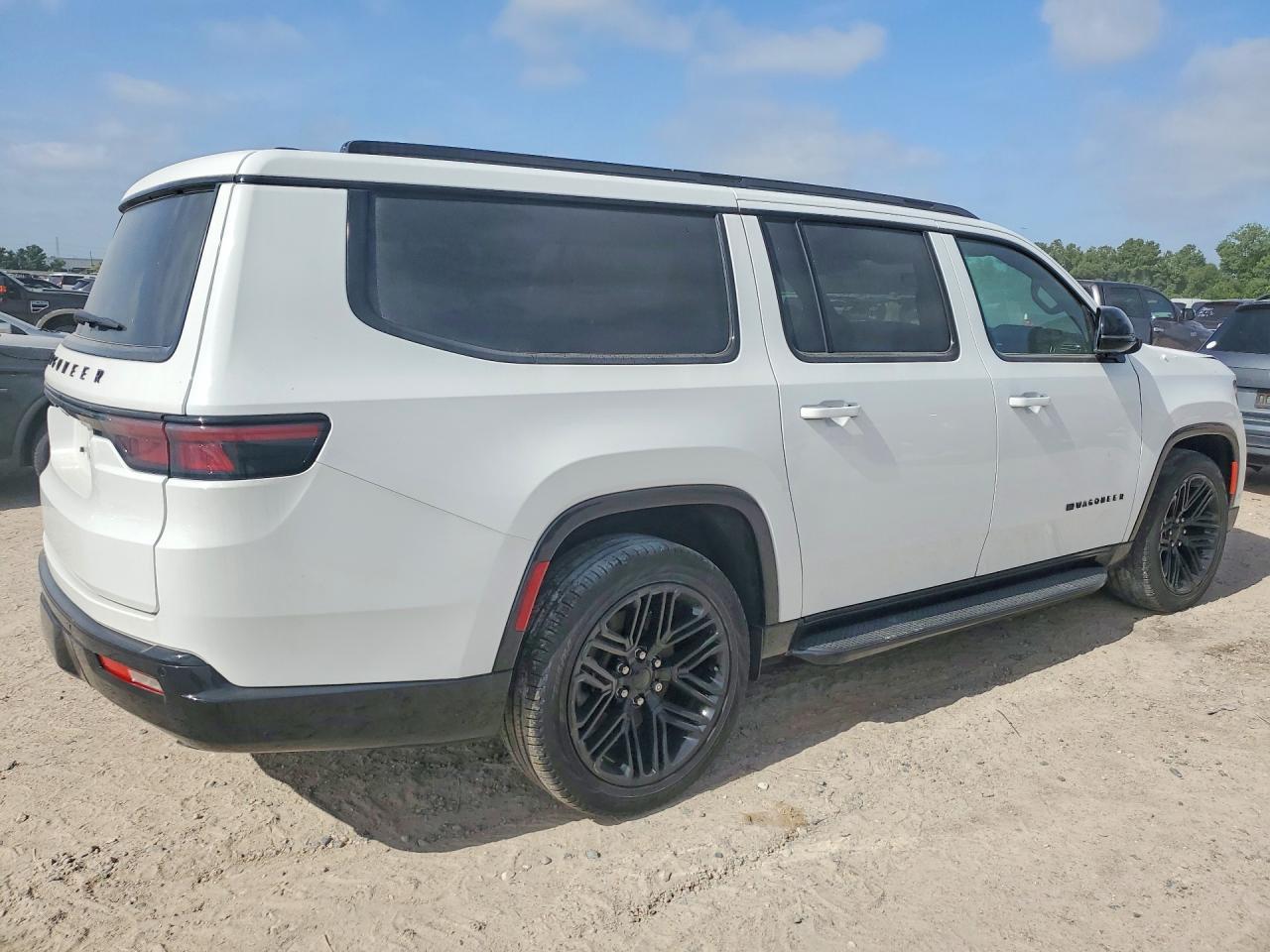 2024 Jeep Wagoneer L Series Ii - Фото 3