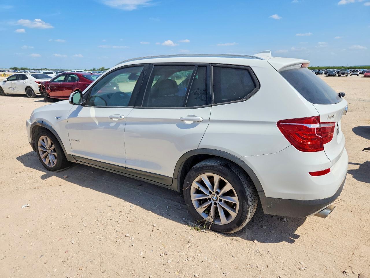 2015 BMW X3 xDrive28I - Фото 2