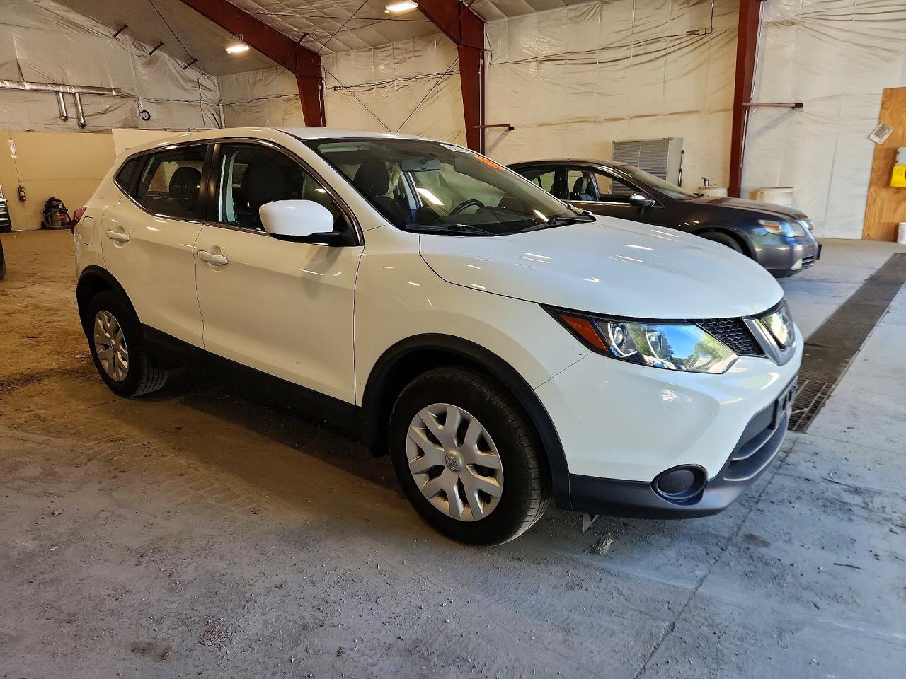 2019 Nissan Rogue Sport S - Фото 4