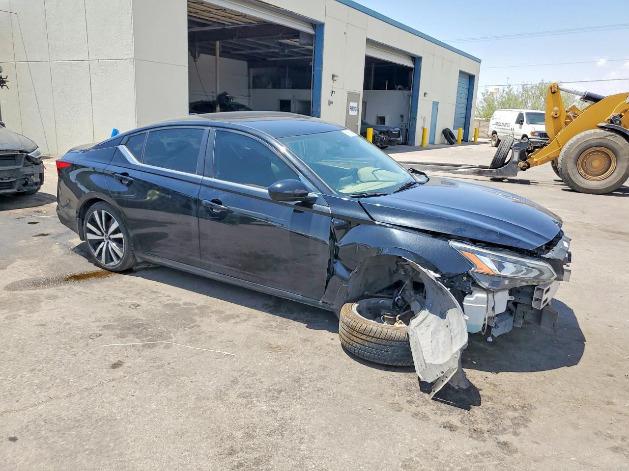 2021 Nissan Altima Sr - Фото 4