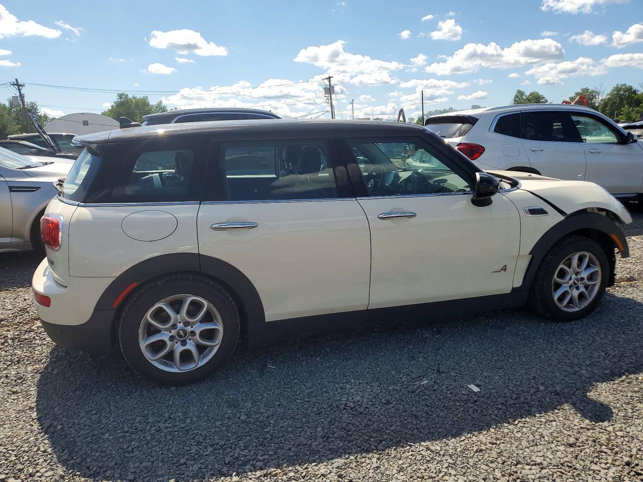 2017 Mini Cooper Clubman All4 - Фото 3