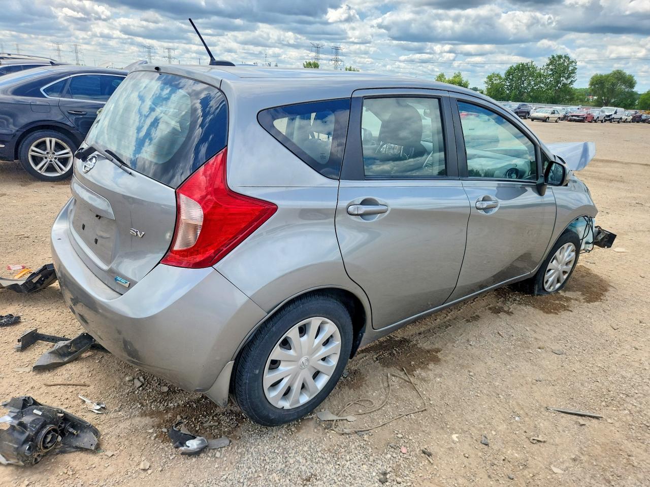 2014 Nissan Versa Note Sv - Image 3