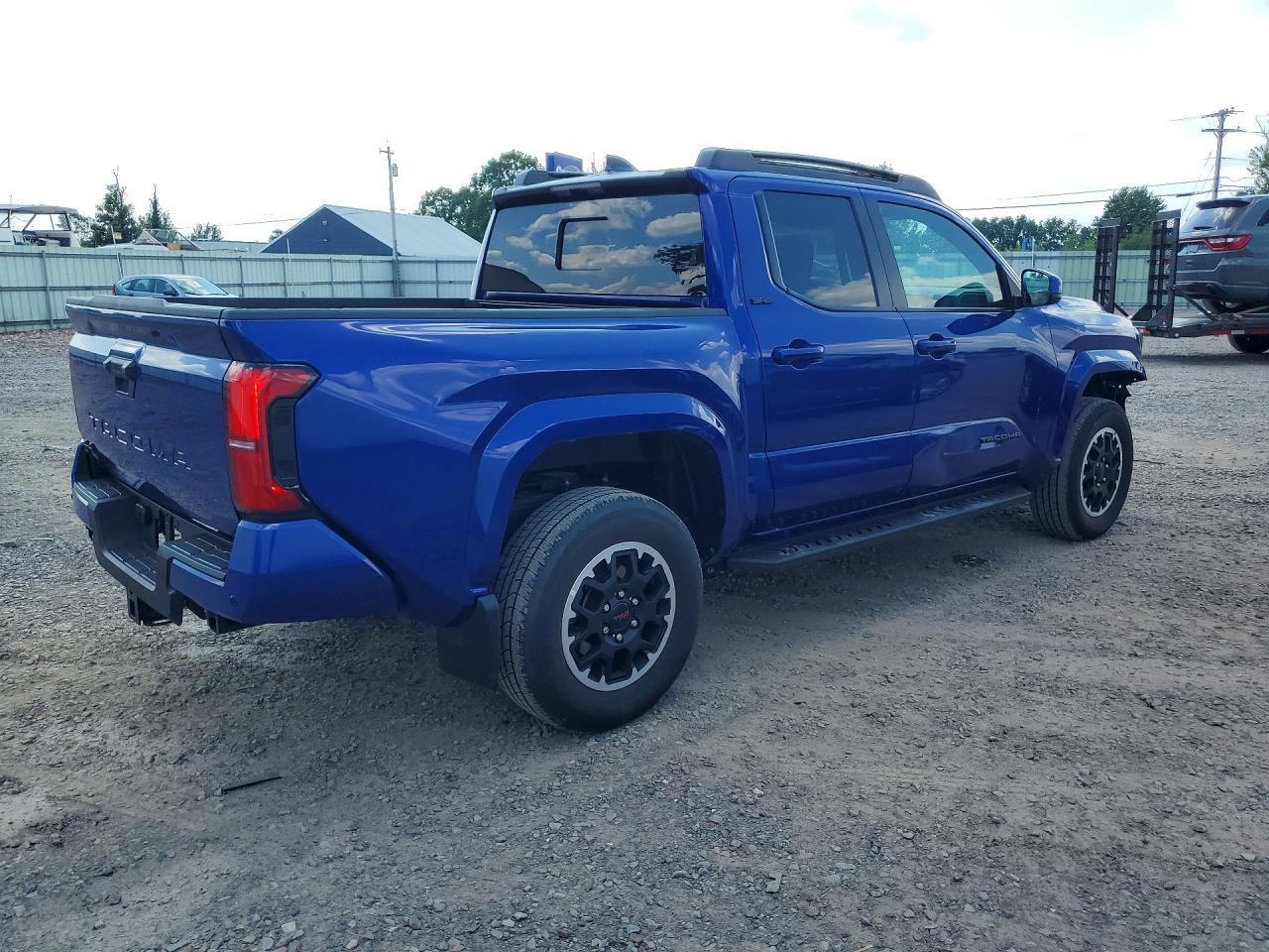 2025 Toyota Tacoma Double Cab - Image 3
