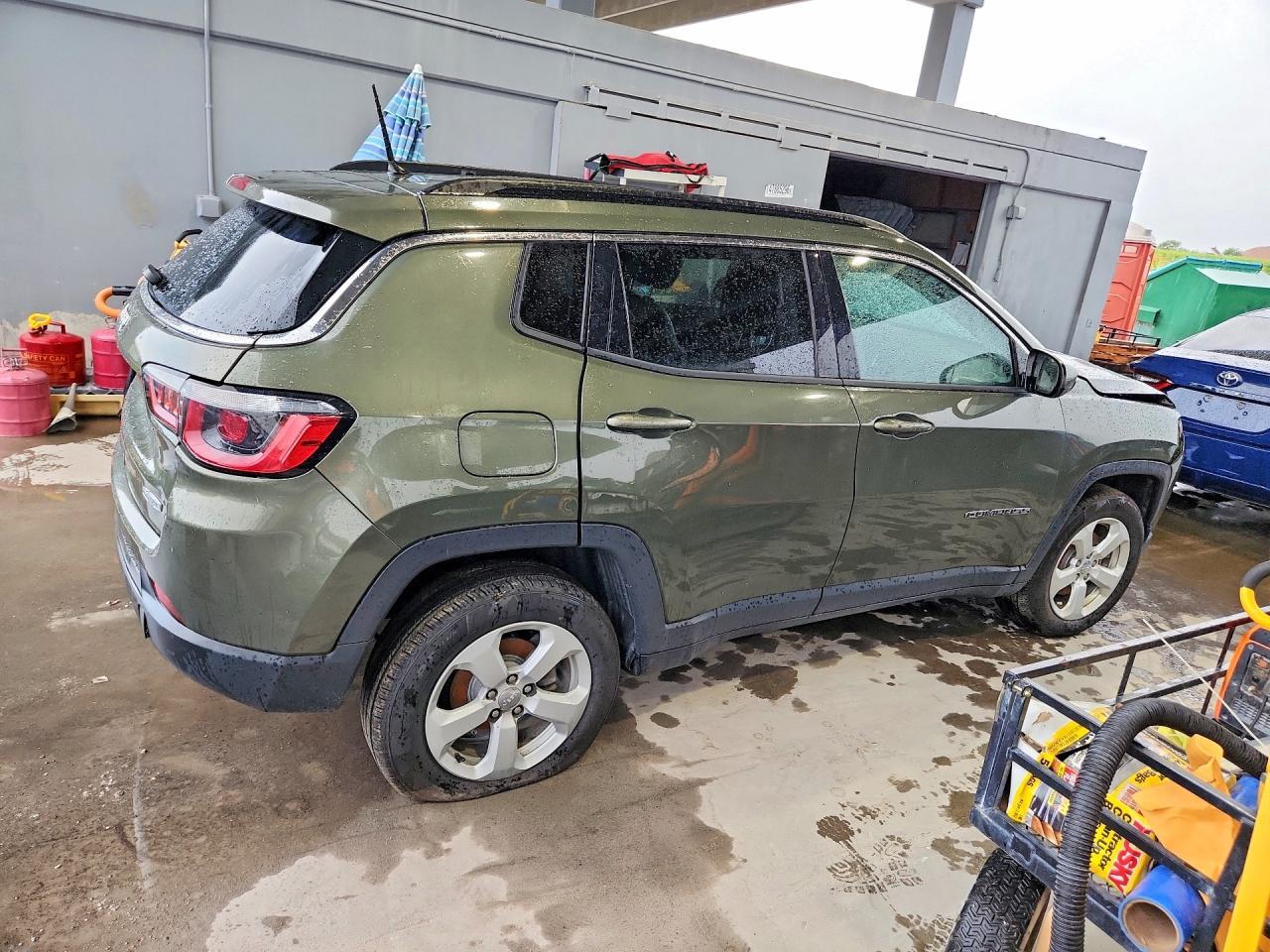 2017 Jeep Compass Latitude - Фото 3