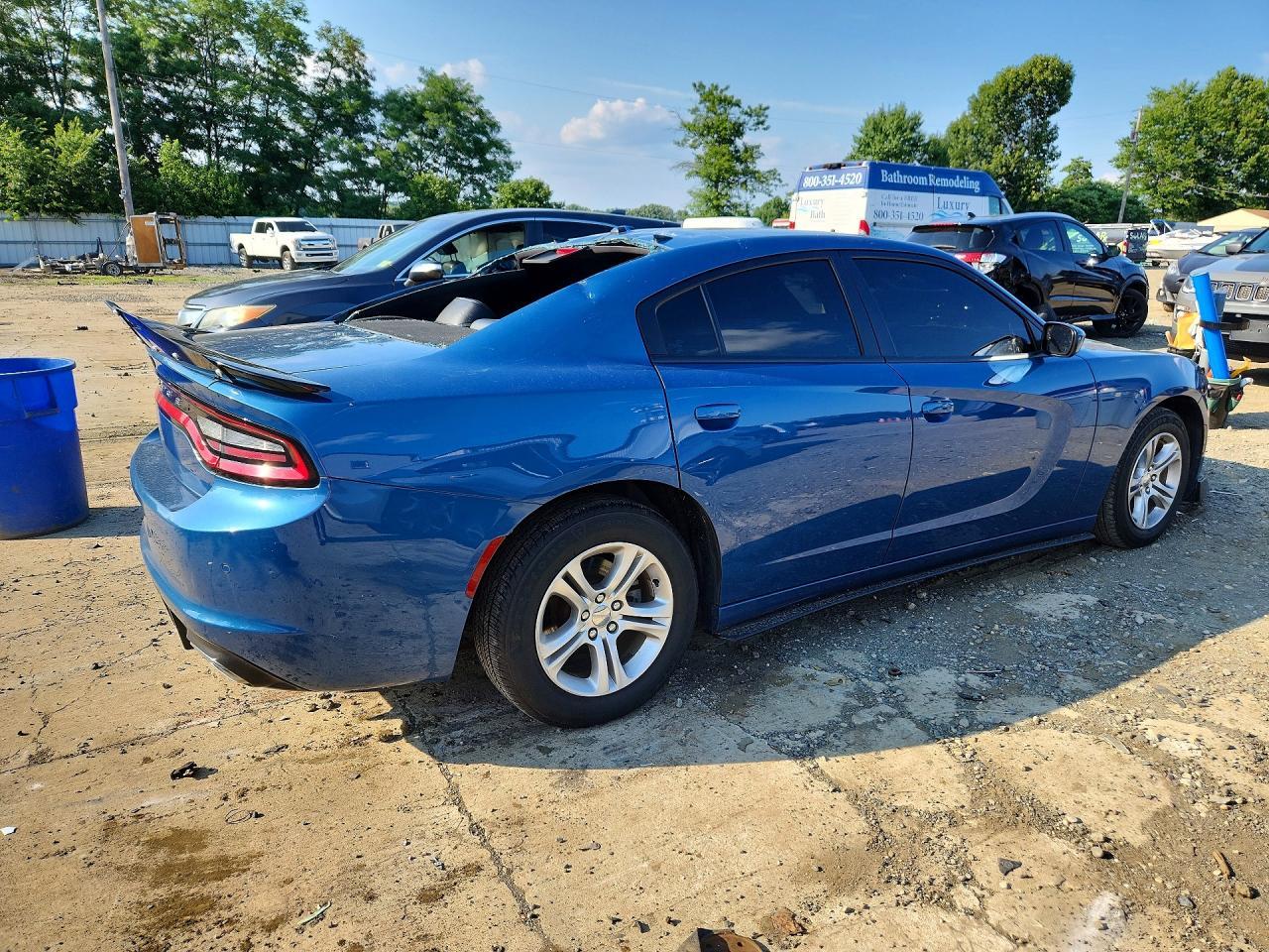 2021 Dodge Charger Sxt - Image 3