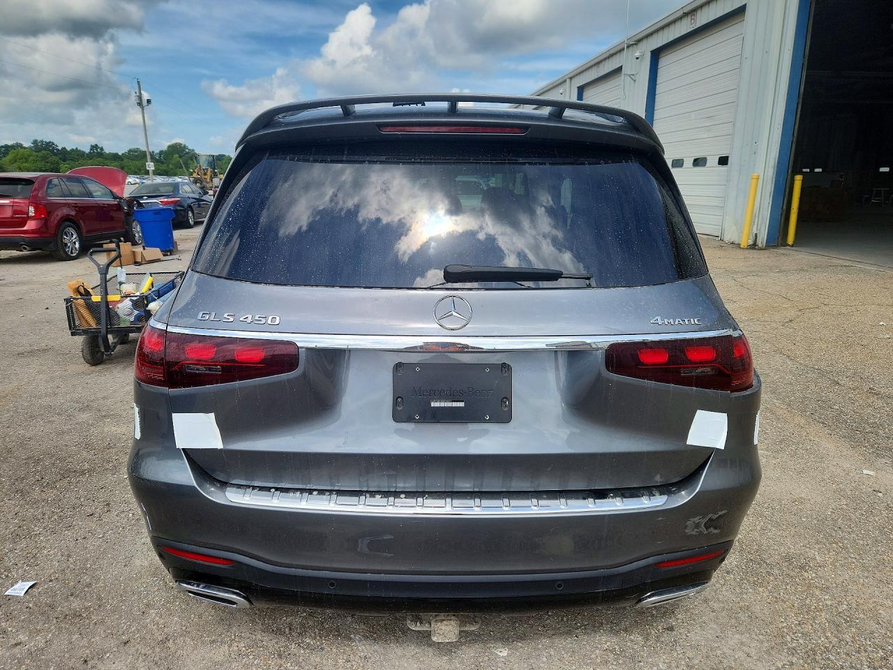 2025 Mercedes-Benz Gls 450 4Matic - Image 6