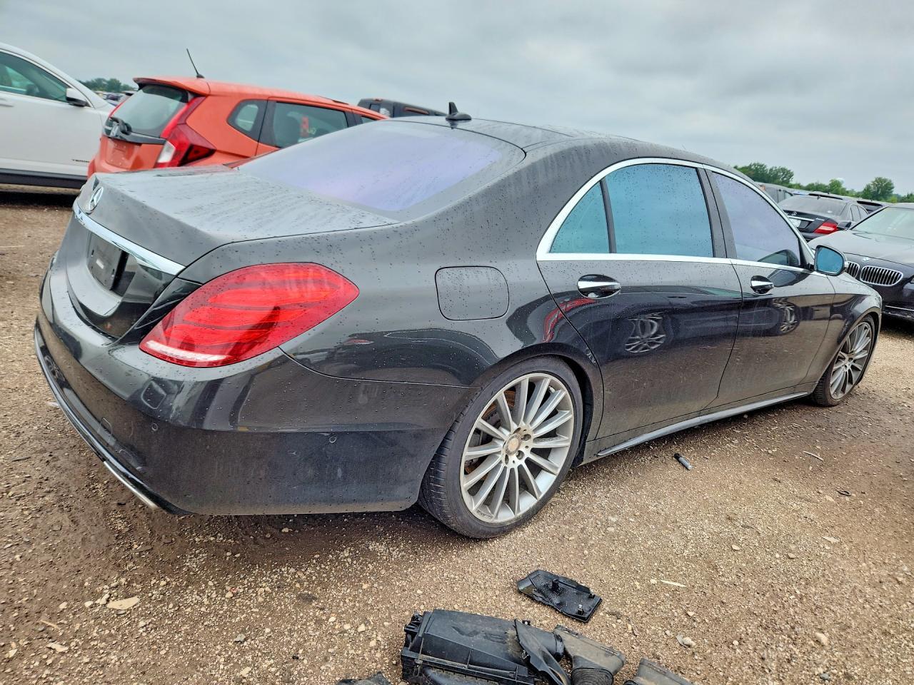2016 Mercedes-Benz S 550 4Matic - Image 3