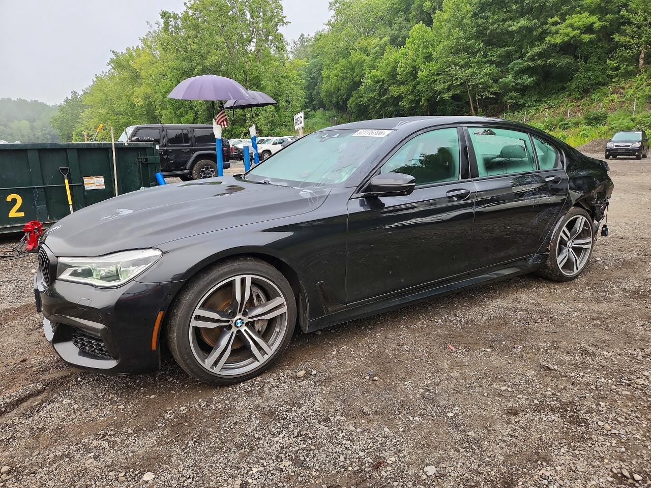 2017 BMW 750 Xi