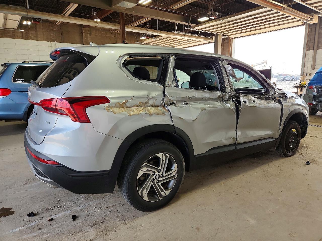 2021 Hyundai Santa Fe - Image 3