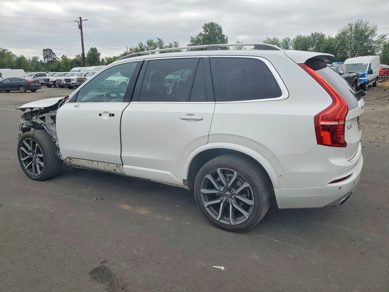 2016 Volvo Xc90 T6 - Фото 2