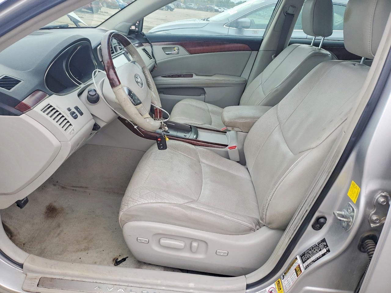 2011 Toyota Avalon Limited - Фото 7