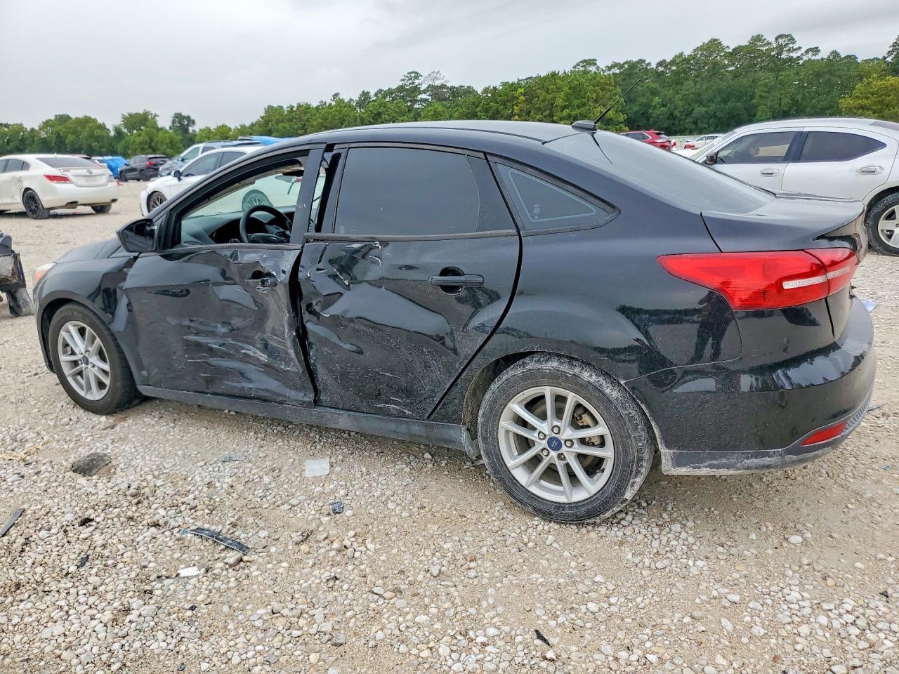 2018 Ford Focus Se - Фото 2