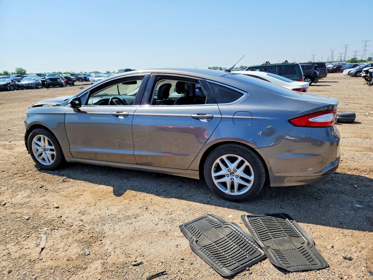 2013 Ford Fusion Se - Image 2