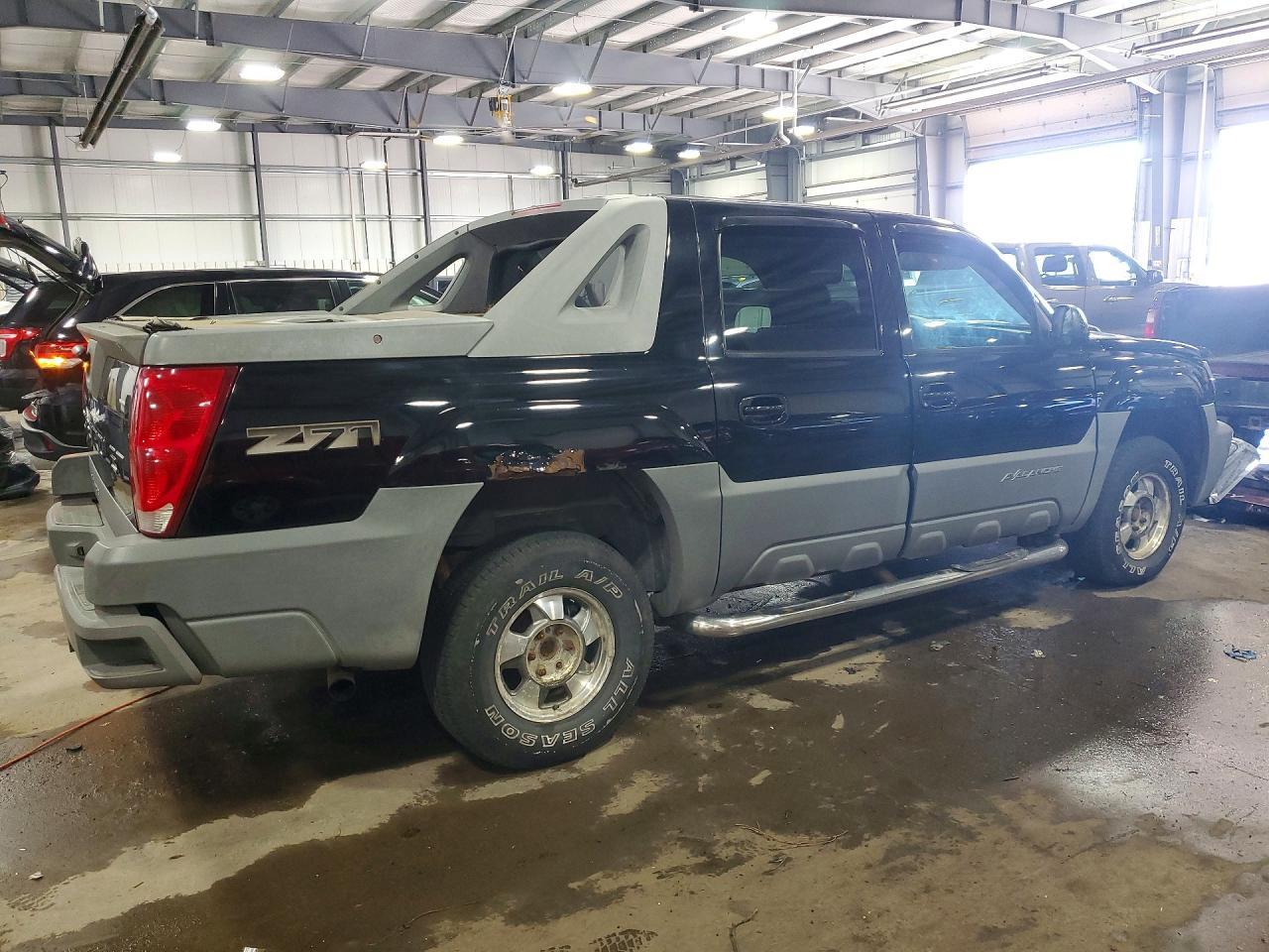 2002 Chevrolet Avalanche K1500 - Фото 3