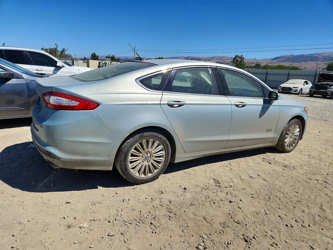 2013 Ford Fusion Se Phev - Фото 3