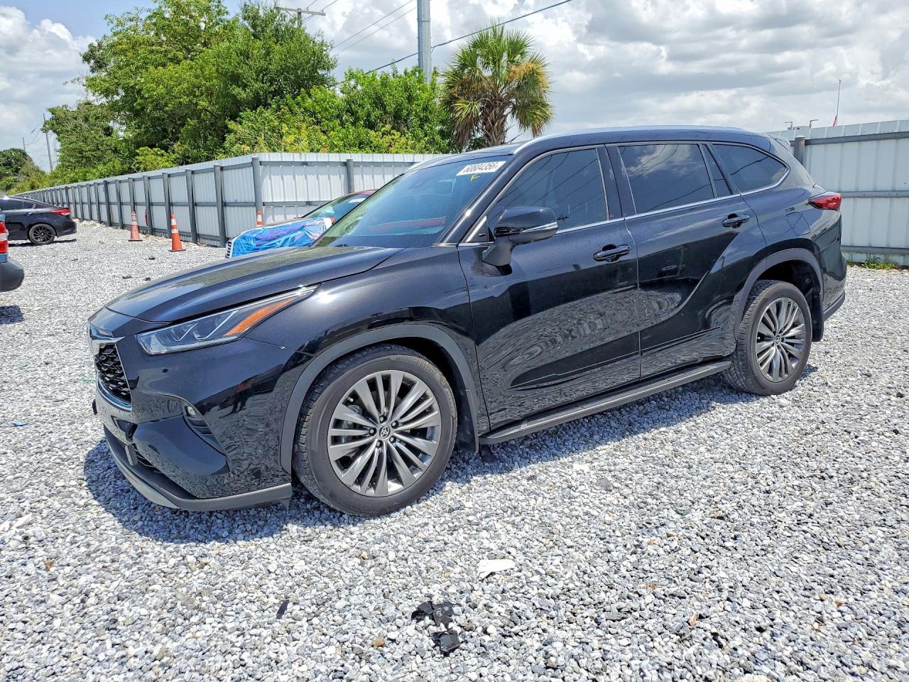 2020 Toyota Highlander Platinum