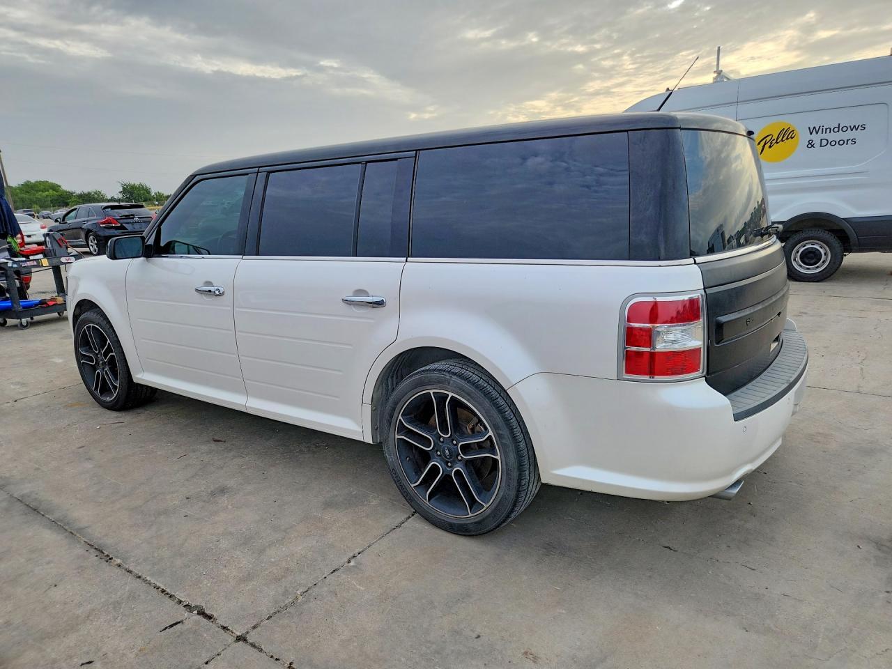 2015 Ford Flex Sel - Фото 2
