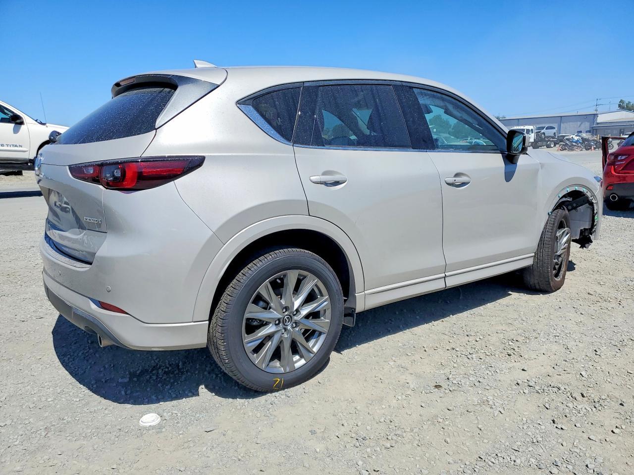 2025 Mazda Cx-5 - Image 3
