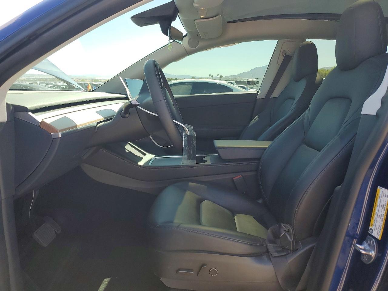 2022 Tesla Model Y - Фото 7