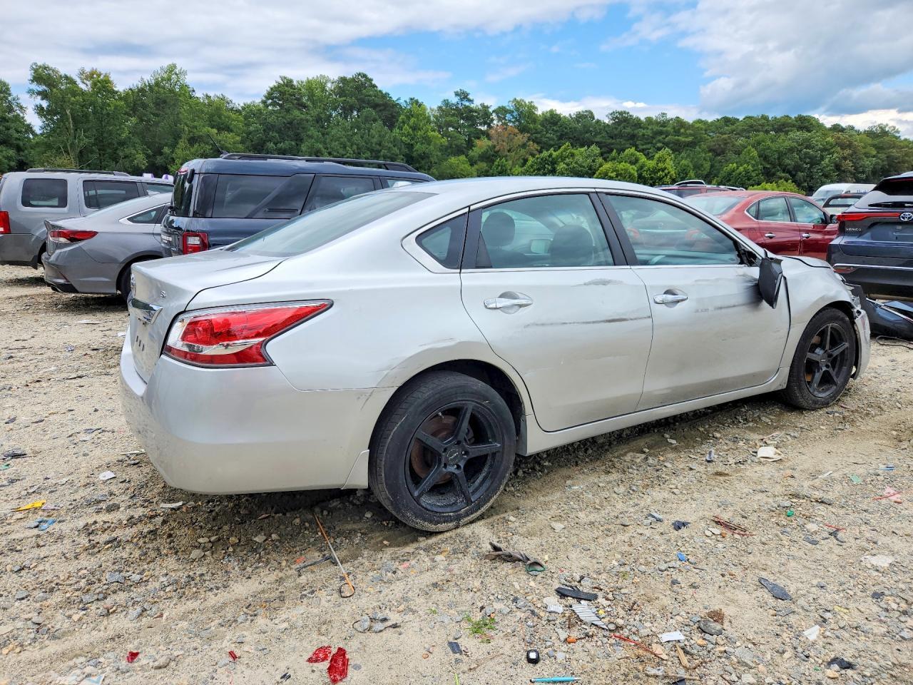 2015 Nissan Altima 2.5 S - Image 3