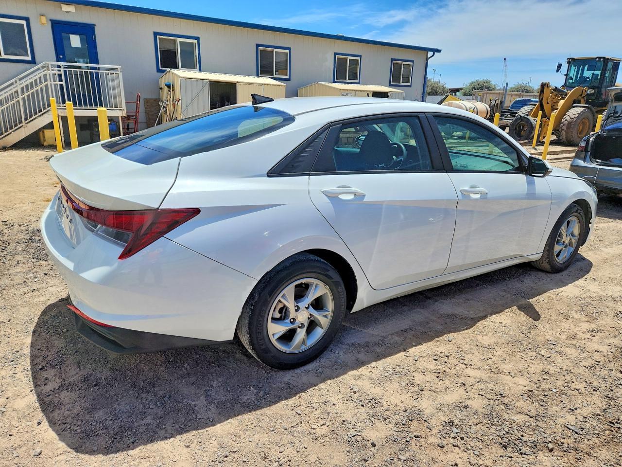 2021 Hyundai Elantra Se - Фото 3