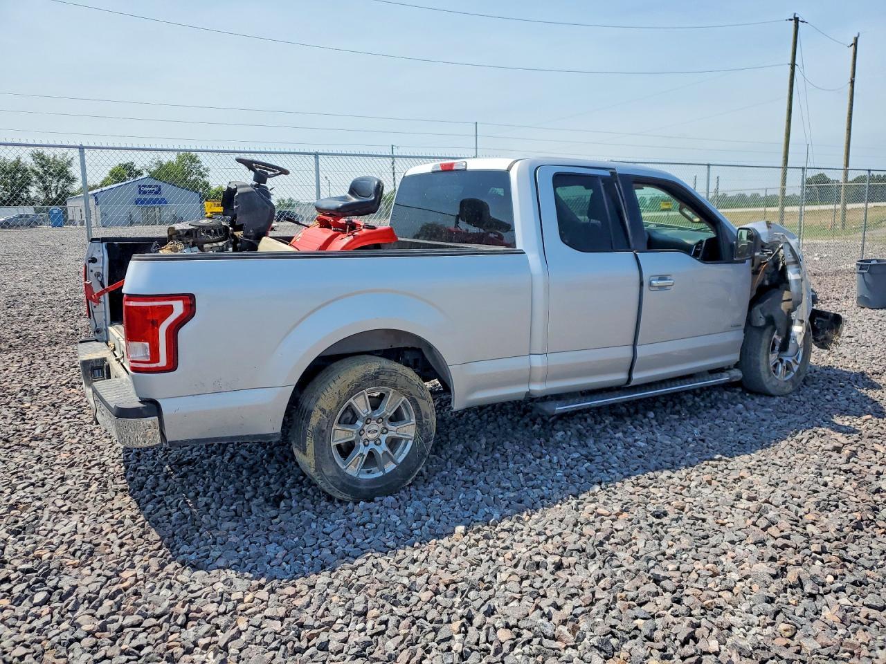 2016 Ford F150 Super Cab - Image 3