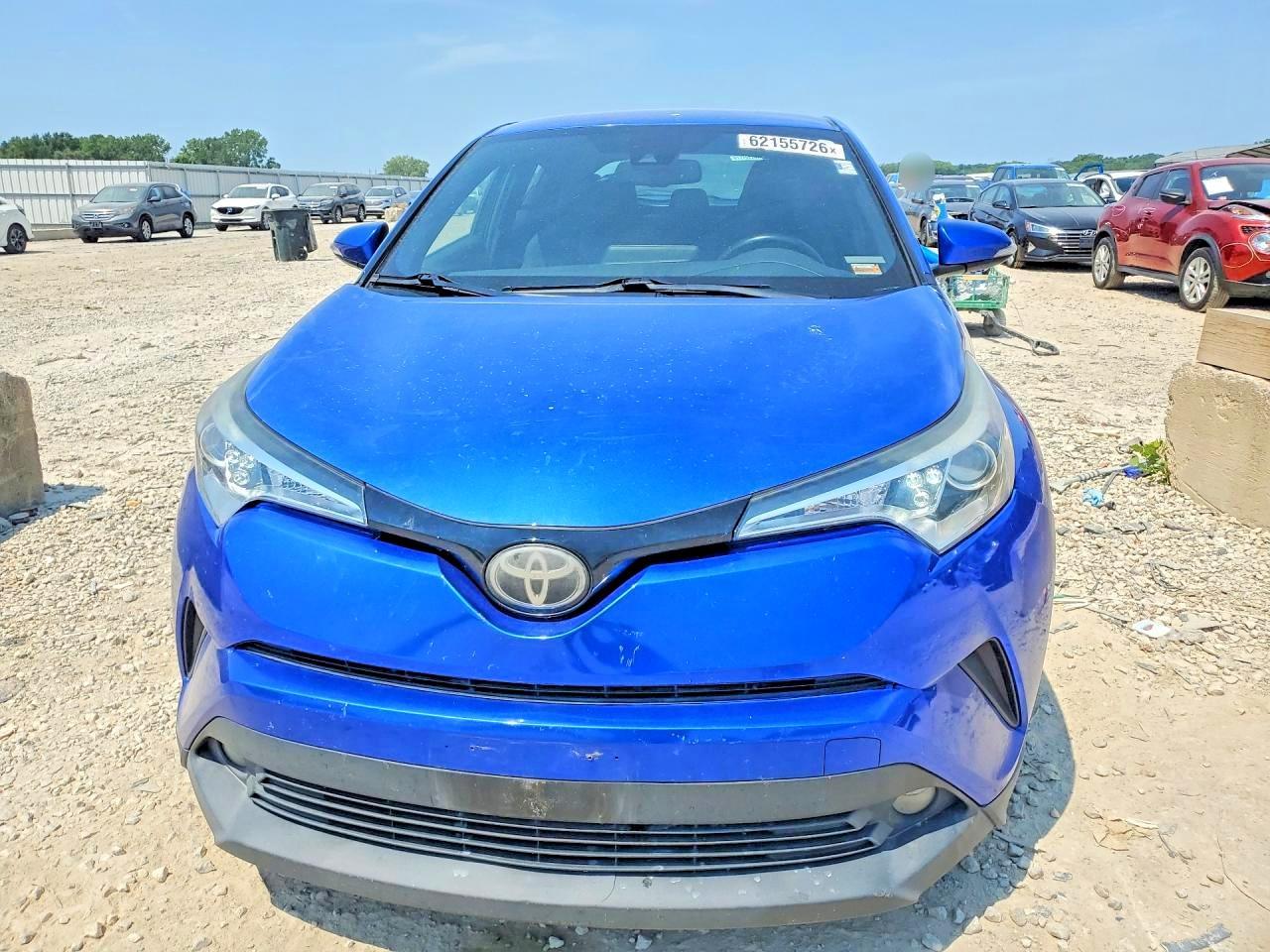 2018 Toyota C-Hr Xle Premium - Фото 5