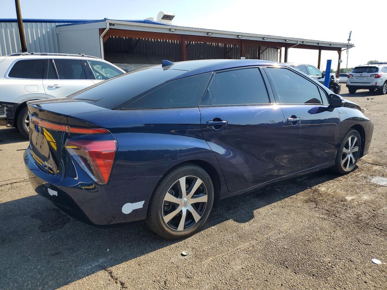 2017 Toyota Mirai Base - Фото 3