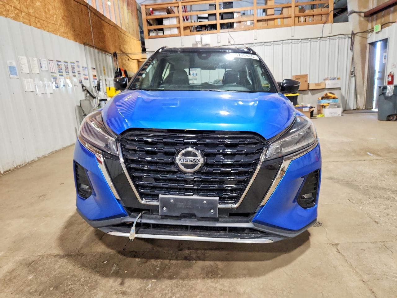 2021 Nissan Kicks Sr - Image 5