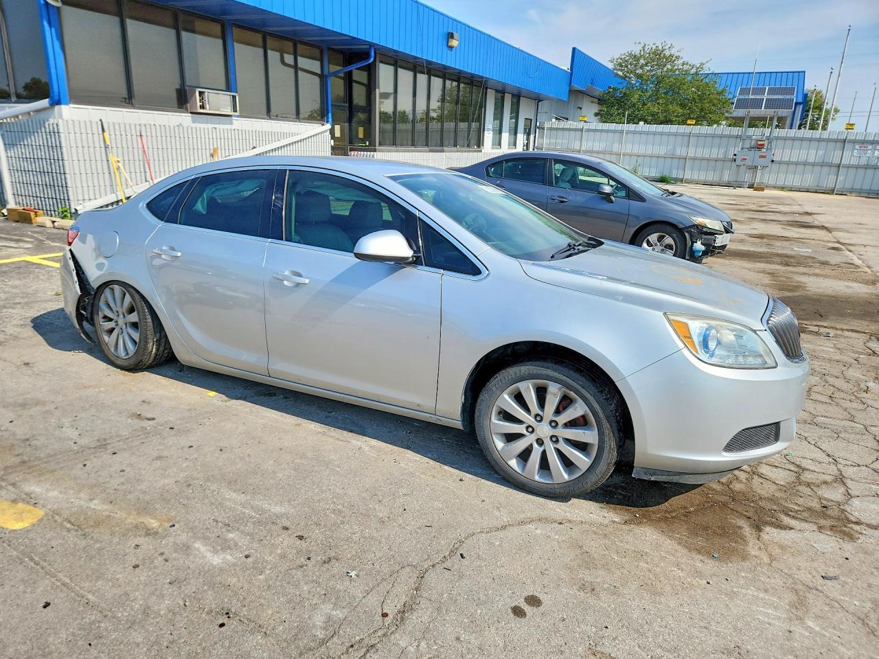 2016 Buick Verano - Image 4