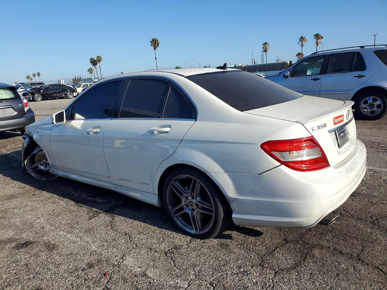 2011 Mercedes-Benz C 350 - Фото 2