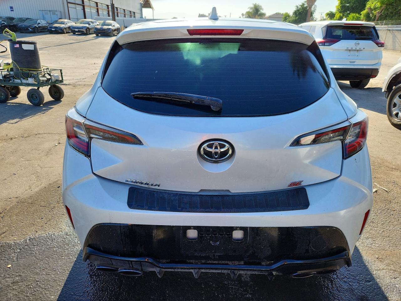 2021 Toyota Corolla Hatchback Se - Image 6