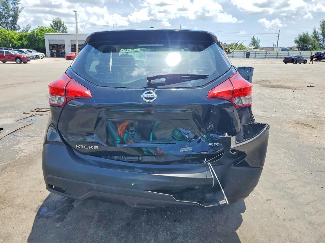2019 Nissan Kicks S - Фото 6