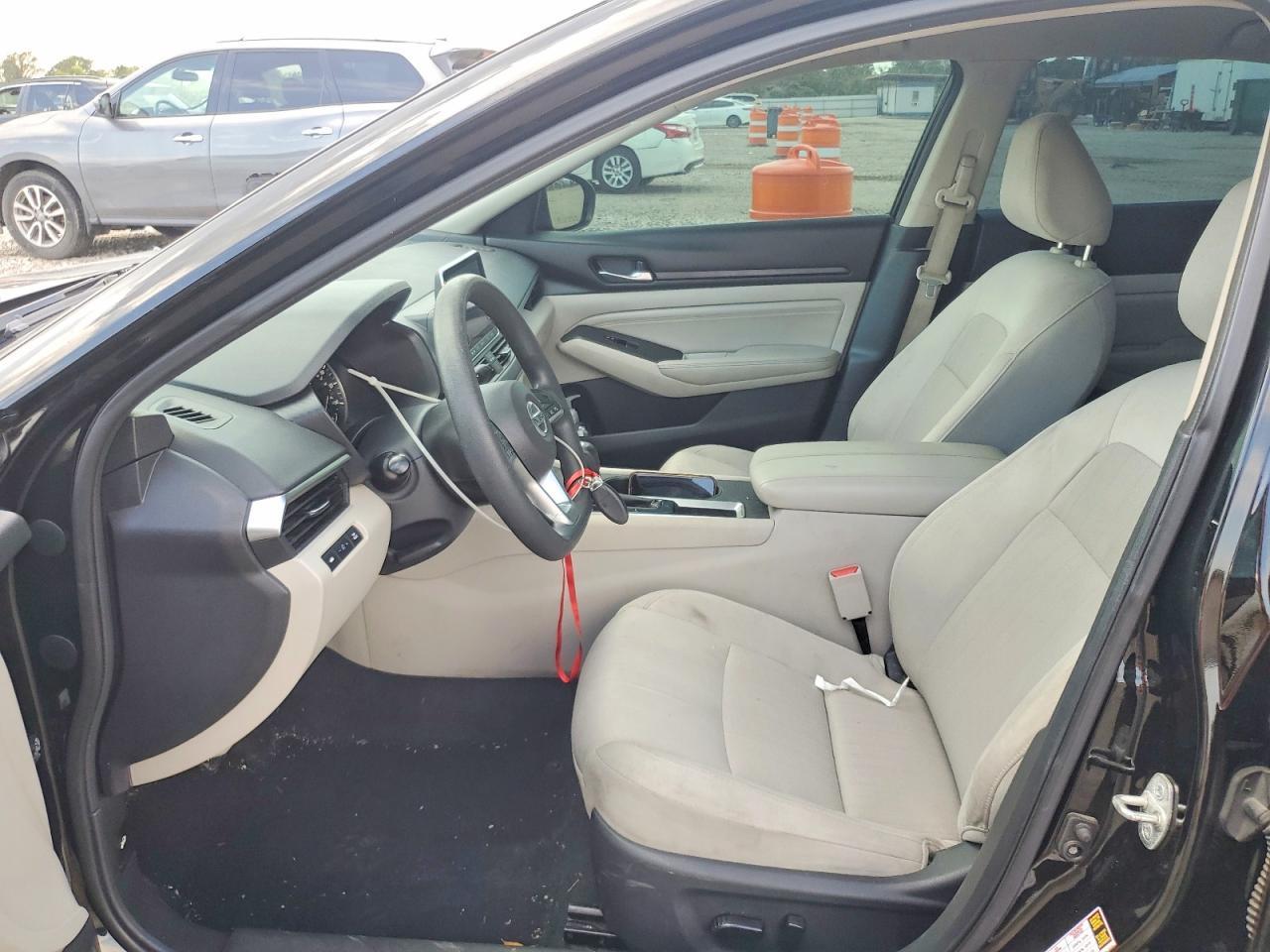 2019 Nissan Altima S - Image 7