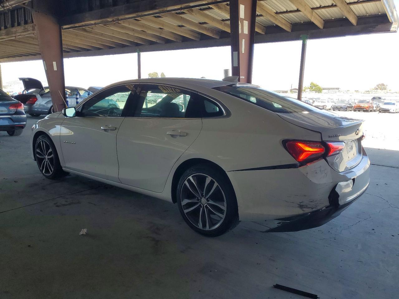 2021 Chevrolet Malibu Lt - Image 2