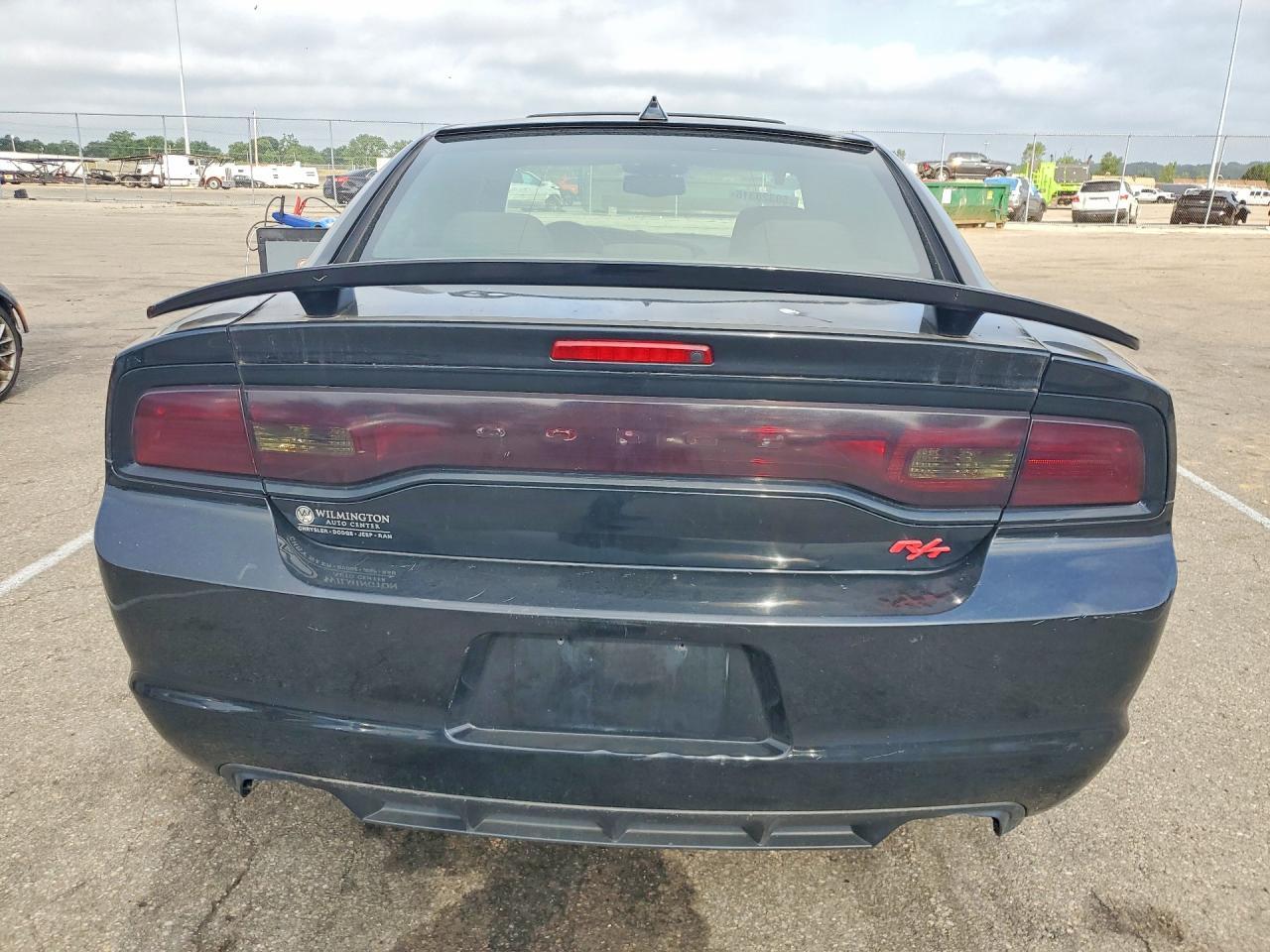 2012 Dodge Charger R - Image 6