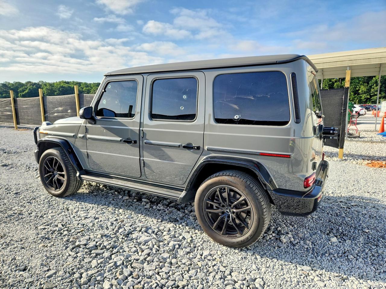 2025 Mercedes-Benz G 550 - Фото 2