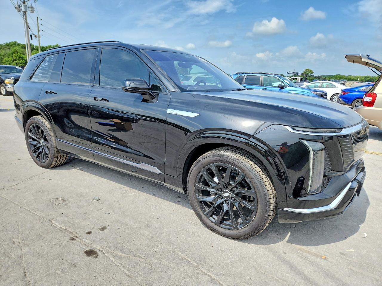2026 Cadillac Vistiq Sport - Image 4