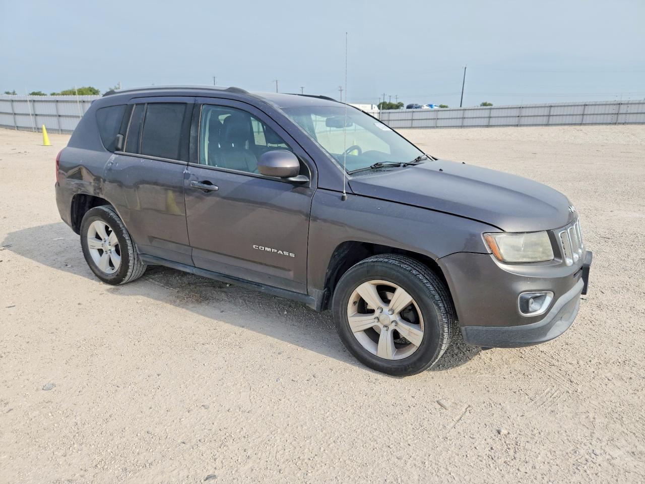 2015 Jeep Compass Latitude - Фото 4