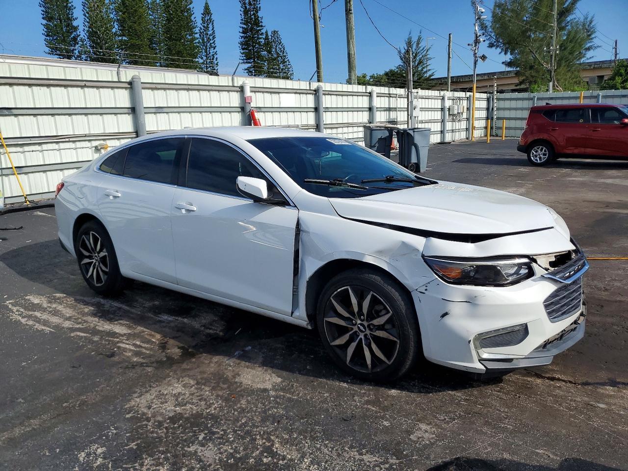 2017 Chevrolet Malibu Lt - Фото 4