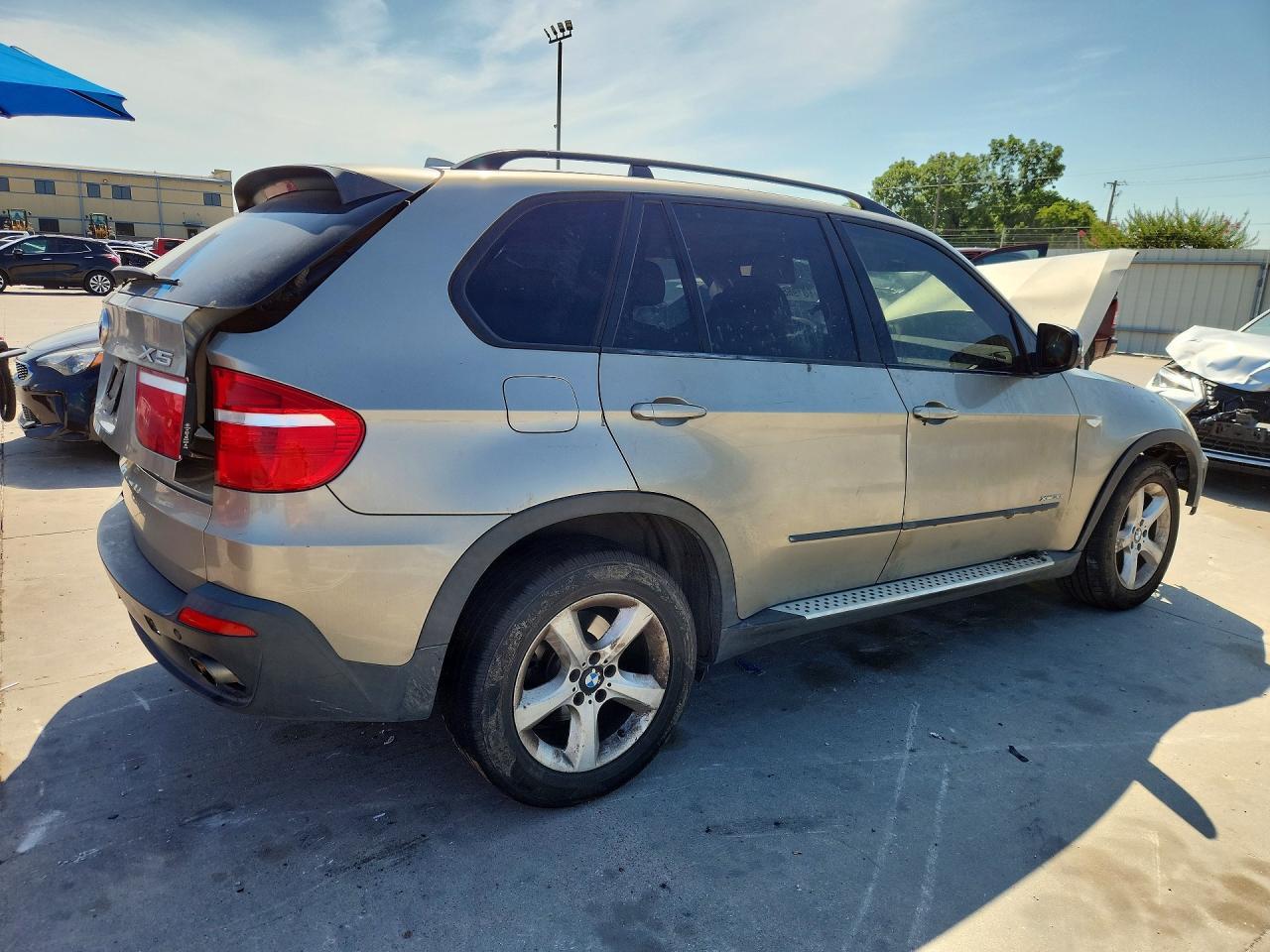 2009 BMW X5 xDrive30I - Image 3