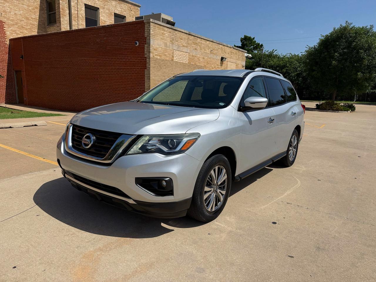 2018 Nissan Pathfinder Sv - Фото 2