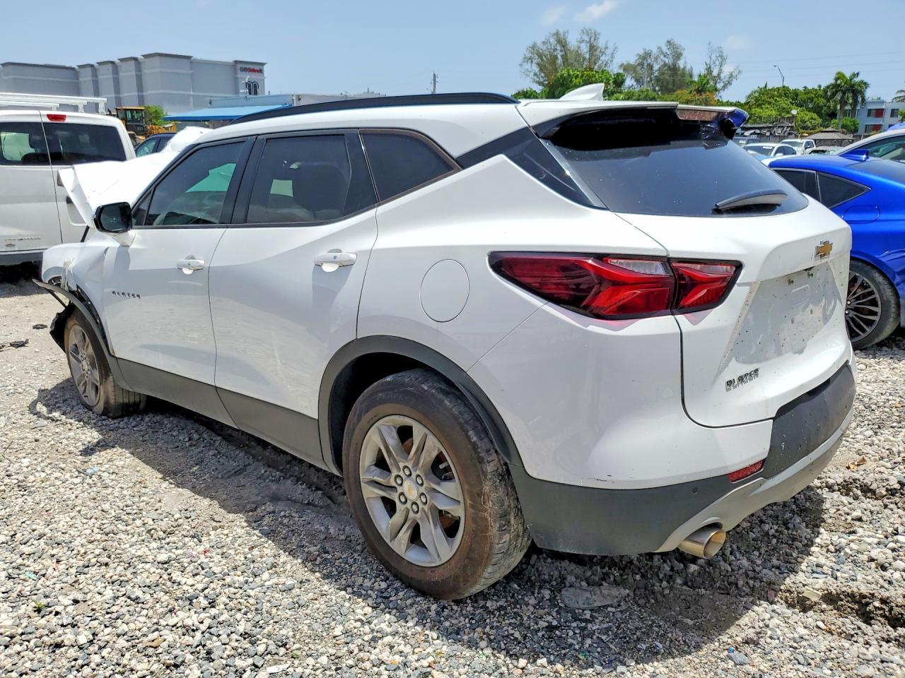2021 Chevrolet Blazer 3Lt - Фото 2