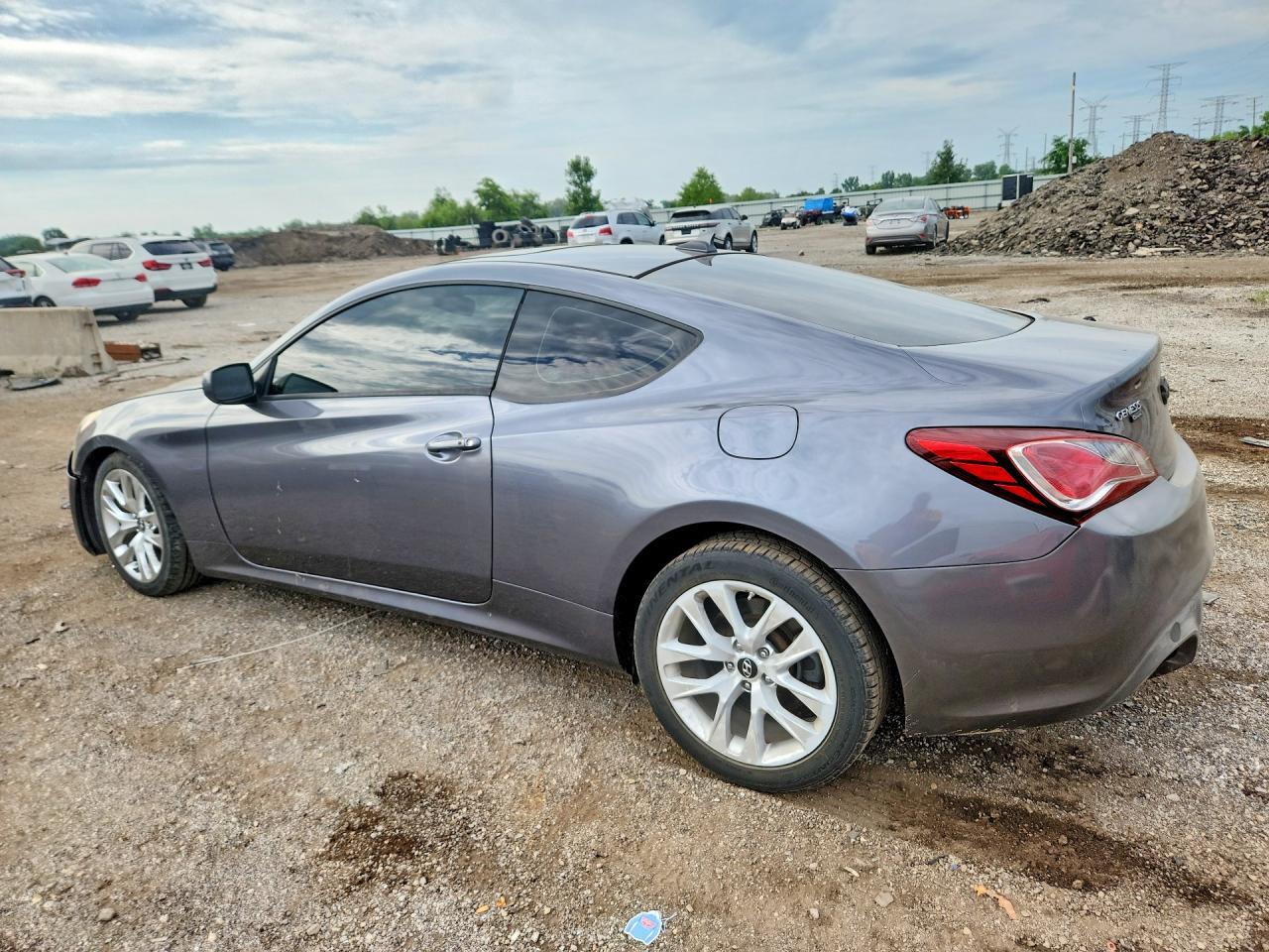 2013 Hyundai Genesis Coupe 2.0T Premium - Фото 2
