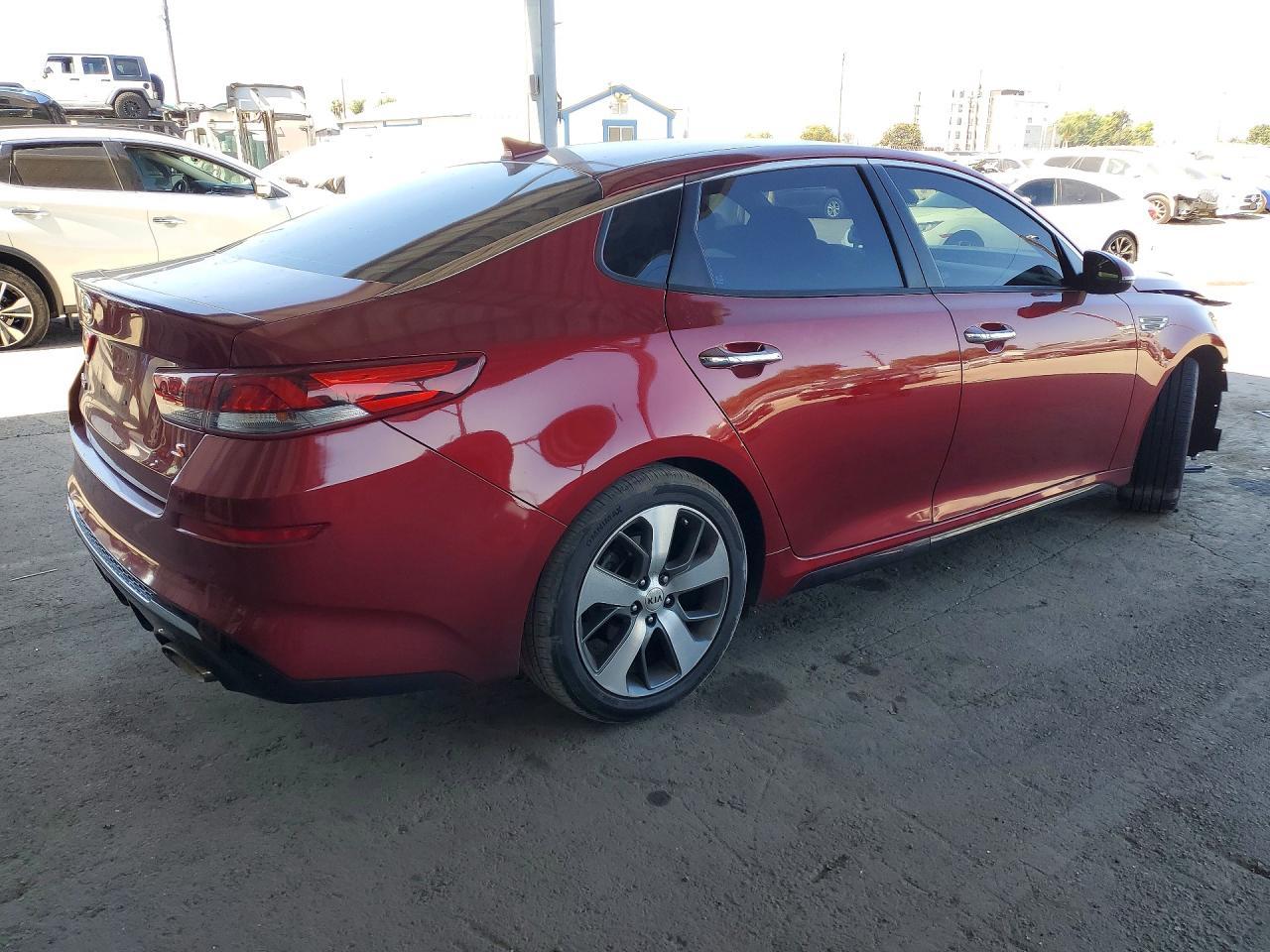 2019 Kia Optima S - Фото 3