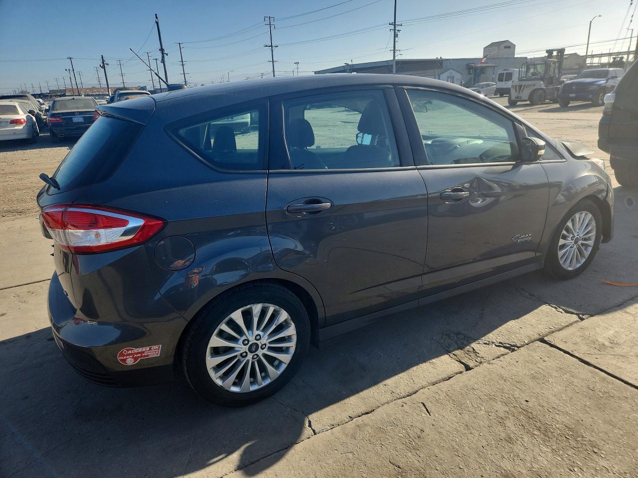 2017 Ford C-Max Se - Image 3